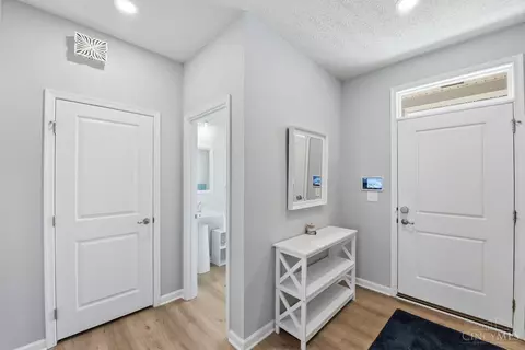 Entry Way - 5815 Classicway Blvd, Morrow, OH 45152 photo 1 of 5