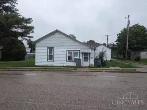 101 California St, Farmersville, OH 45325