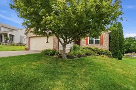 1108 Lake Knoll Ct, Lebanon, OH 45036