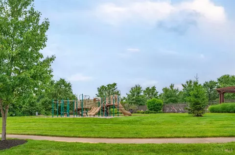 Exterior - 3232 Shadow Ridge Ct, Morrow, OH 45152 photo 10 of 11