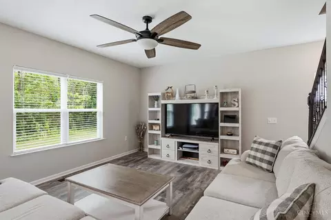 Living - 3232 Shadow Ridge Ct, Morrow, OH 45152 photo 2 of 2