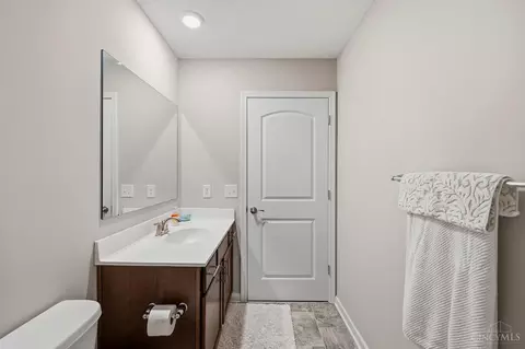 Entry Way - 3232 Shadow Ridge Ct, Morrow, OH 45152 photo 10 of 13