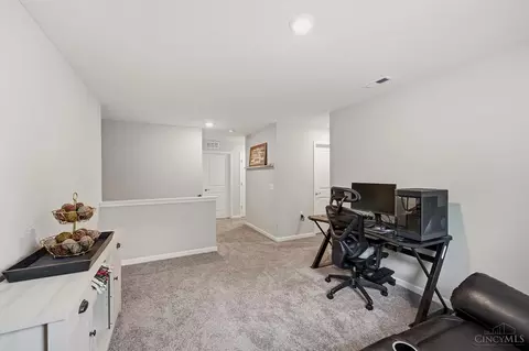 Entry Way - 3232 Shadow Ridge Ct, Morrow, OH 45152 photo 5 of 13