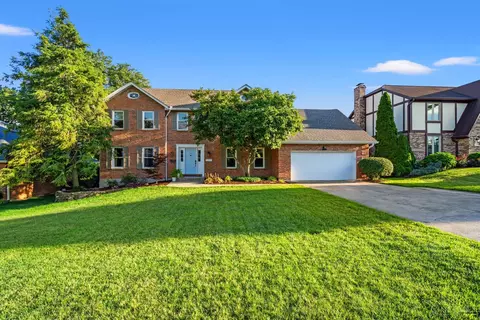 7711 Kennedy Ln, Cincinnati, OH 45242