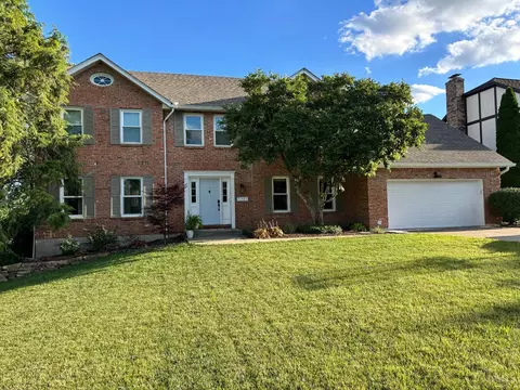 7711 Kennedy Ln, Cincinnati, OH 45242