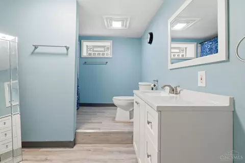 Bath - 3491 Simpsons Trce, Maineville, OH 45039 photo 2 of 4