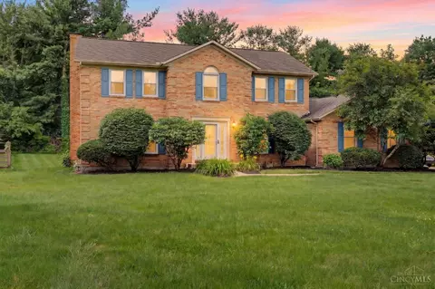 8085 Quail Meadow Ln, West Chester, OH 45069