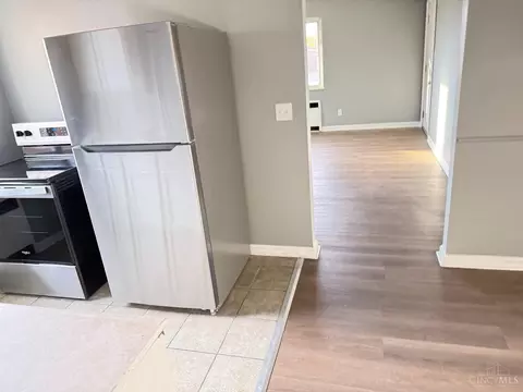 Kitchen - 3926 Gatewood Ln, Silverton, OH 45236 photo 6 of 6
