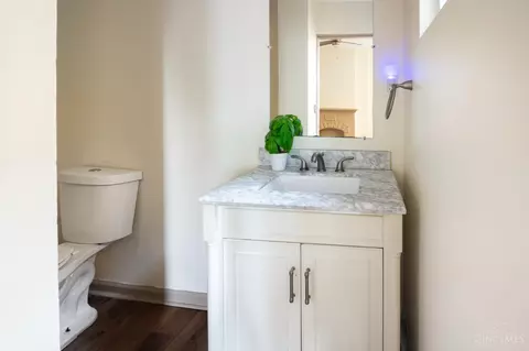 Bath - 1237 Laidlaw Ave, Cincinnati, OH 45237 photo 1 of 4