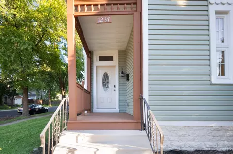 Exterior - 1237 Laidlaw Ave, Cincinnati, OH 45237 photo 1 of 6