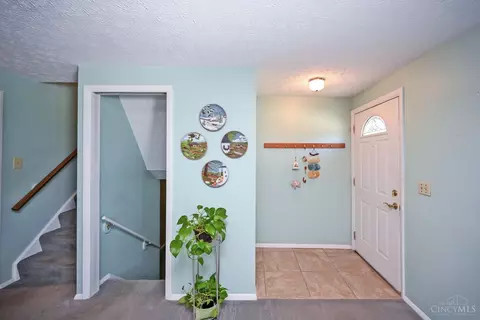 Entry Way - 768 Tradewind Dr, Mason, OH 45040 photo 1 of 1