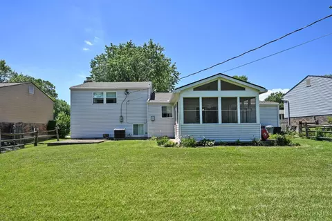 Exterior - 768 Tradewind Dr, Mason, OH 45040 photo 6 of 12