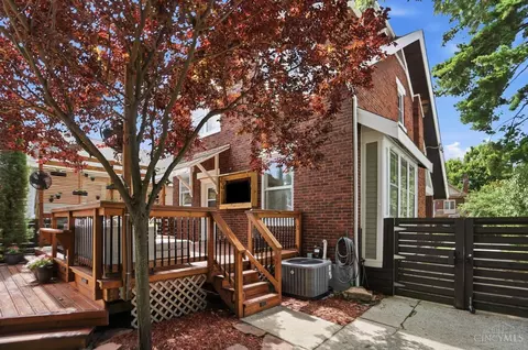Exterior - 3790 Ault Park Ave, Cincinnati, OH 45208 photo 7 of 11