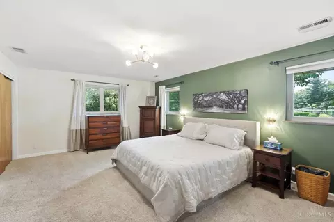 Bedroom - 8520 Arborcrest Dr, Cincinnati, OH 45236 photo 1 of 7