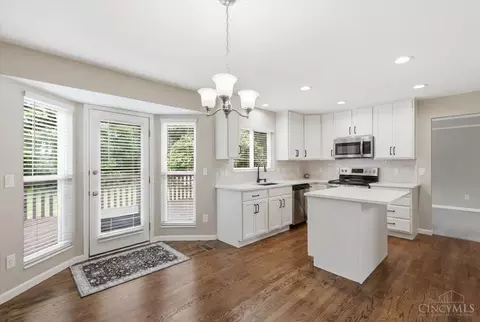 Kitchen - 6527 Thistle Grv, Morrow, OH 45152 photo 4 of 4