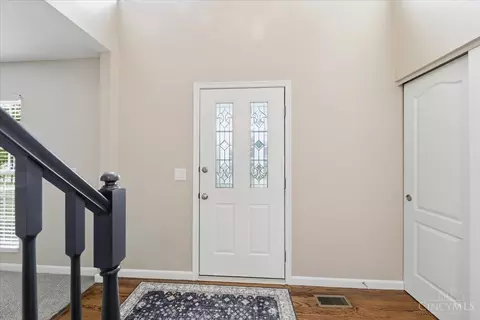 Entry Way - 6527 Thistle Grv, Morrow, OH 45152 photo 4 of 7