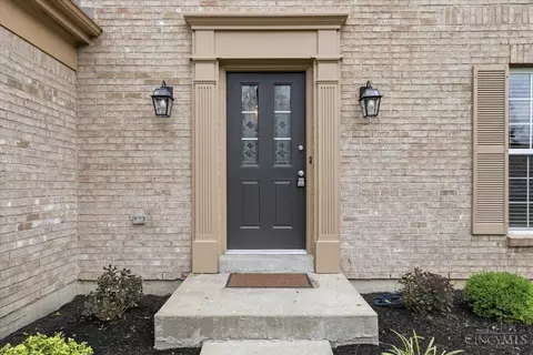 Entry Way - 6527 Thistle Grv, Morrow, OH 45152 photo 1 of 7