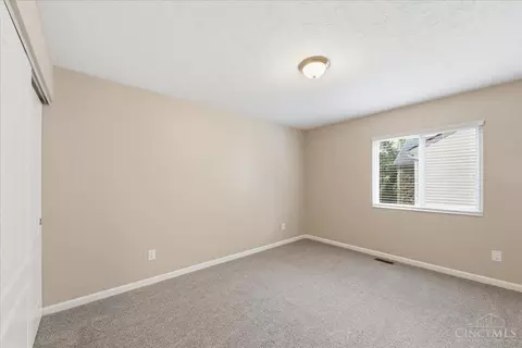 Bedroom - 6527 Thistle Grv, Morrow, OH 45152 photo 4 of 5