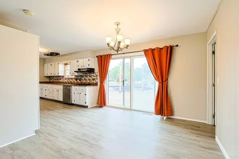 Dining - 8103 Faller Rd, Maineville, OH 45039 photo 2 of 2
