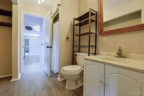 Bath - 8103 Faller Rd, Maineville, OH 45039 photo 1 of 3