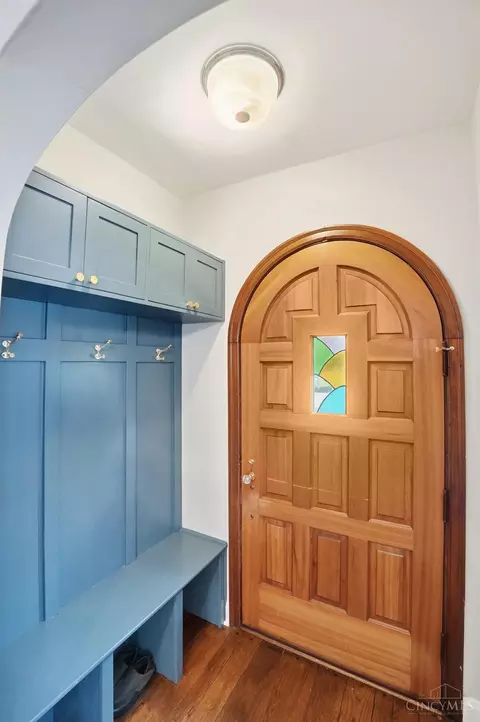Entry Way - 3422 Ault View Ave, Cincinnati, OH 45208 photo 1 of 4