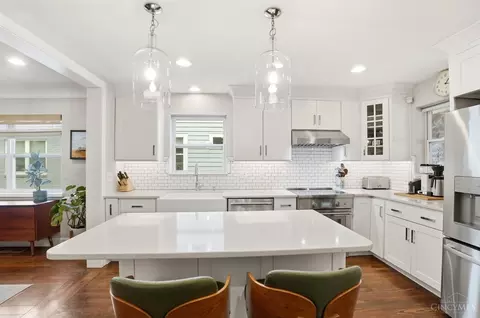 Kitchen - 3422 Ault View Ave, Cincinnati, OH 45208 photo 6 of 8