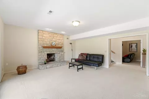 Living - 8530 Cornetts Cv, Maineville, OH 45039 photo 4 of 4
