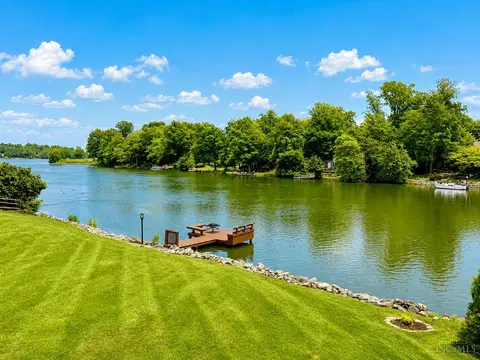 View/Area - 8530 Cornetts Cv, Maineville, OH 45039 photo 2 of 8