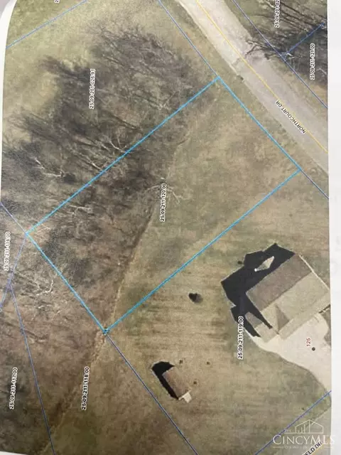 104 Northcourt Dr, Hillsboro, OH 45133