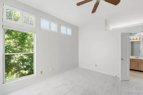 Bedroom - 490 Madeira Ct, Cincinnati, OH 45255 photo 1 of 9