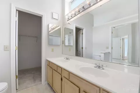 Bath - 490 Madeira Ct, Cincinnati, OH 45255 photo 3 of 4