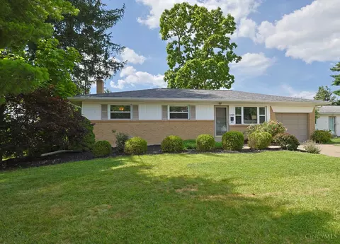 4989 Doughman Ct, Blue Ash, OH 45242