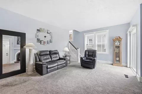 Living - 4024 Paddock Rd, Cincinnati, OH 45229 photo 2 of 4