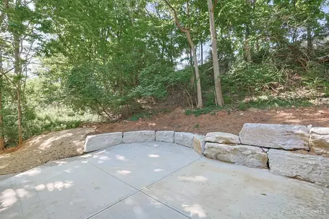 Exterior - 7401 Cornell Rd, Montgomery, OH 45242 photo 5 of 8