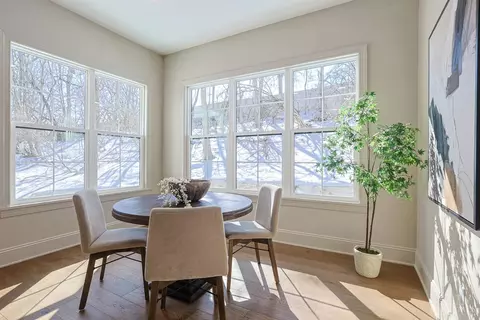 Dining - 7401 Cornell Rd, Montgomery, OH 45242 photo 6 of 6
