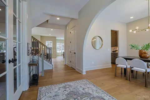 Entry Way - 7401 Cornell Rd, Montgomery, OH 45242 photo 1 of 8