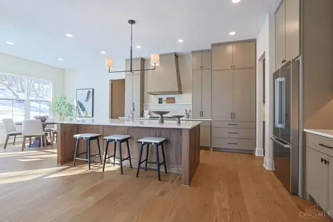 Kitchen - 7401 Cornell Rd, Montgomery, OH 45242 photo 1 of 9