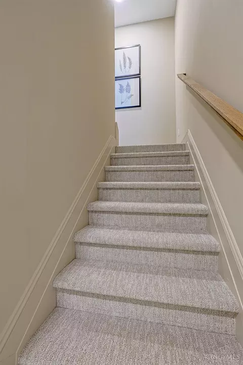 Entry Way - 7401 Cornell Rd, Montgomery, OH 45242 photo 5 of 8