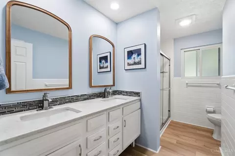 Bath - 7451 Sagamore Dr, Cincinnati, OH 45236 photo 4 of 6