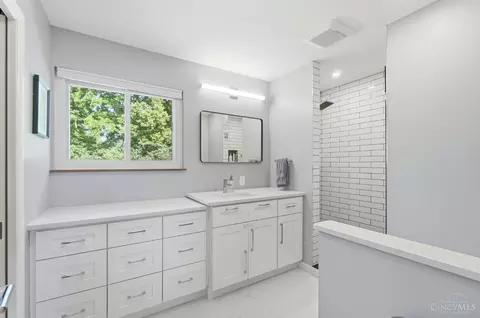 Bath - 7451 Sagamore Dr, Cincinnati, OH 45236 photo 1 of 6