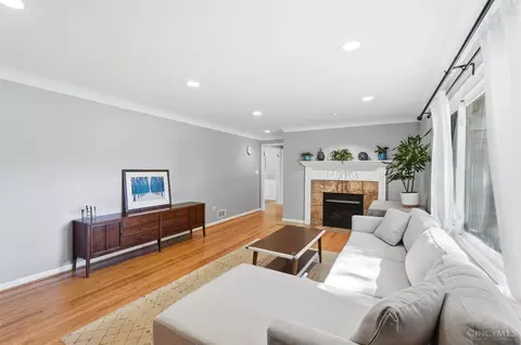 Living - 7451 Sagamore Dr, Cincinnati, OH 45236 photo 2 of 2