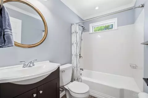 Bath - 7451 Sagamore Dr, Cincinnati, OH 45236 photo 5 of 6