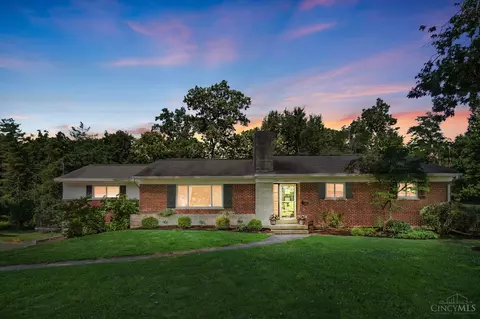 7451 Sagamore Dr, Cincinnati, OH 45236