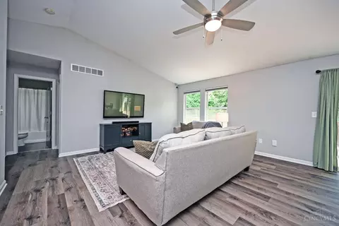 4457 Walnut St, Batavia, OH 45103 photo 10