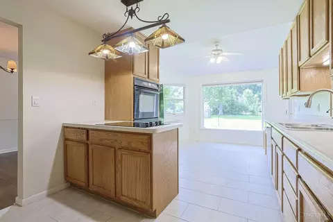 Kitchen - 10639 Weil Rd, Montgomery, OH 45249 photo 2 of 5