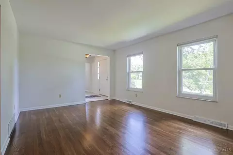 Living - 10639 Weil Rd, Montgomery, OH 45249 photo 2 of 8