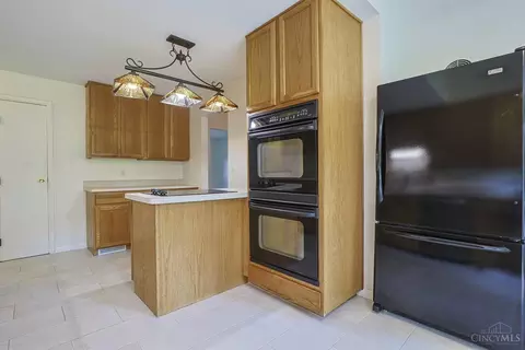 Kitchen - 10639 Weil Rd, Montgomery, OH 45249 photo 1 of 5