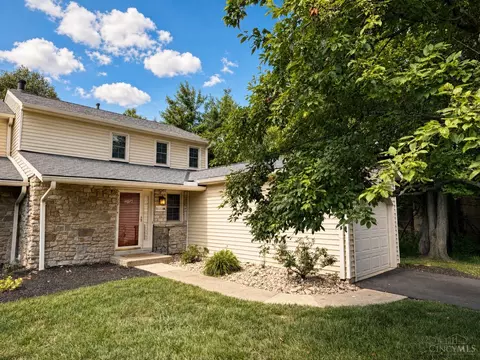 10875 Fallsington Ct, Blue Ash, OH 45242