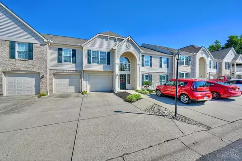 200 Postoak Ln, Milford, OH 45150