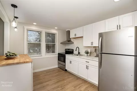 5351 Chapman St, Cincinnati, OH 45227 photo 3